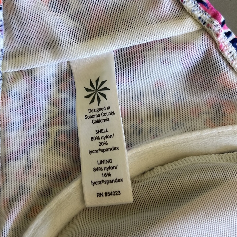 Athleta Ipanema Tara Halter Bikini top, 40D/DD - Picture 6 of 9